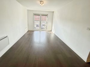 Lounge- click for photo gallery